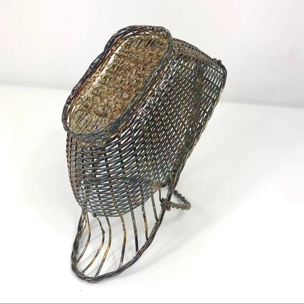 WIRE ‪Bottle holders ‬ twisted silver metal basket